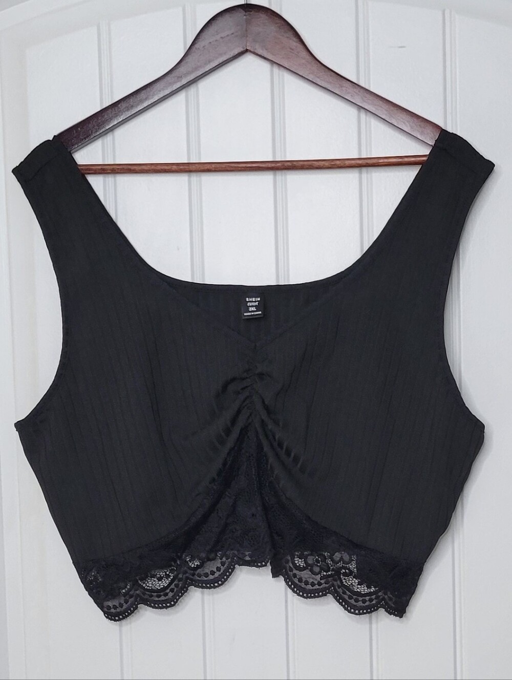 SHEIN Curve Black Lace-Trim Ruched Crop Top